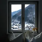 Haus Hirschlitten Apartment Mellau